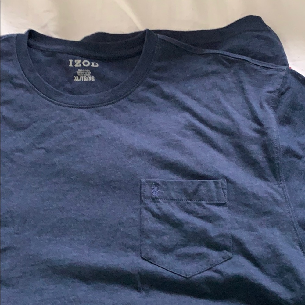 Navy pocket t-shirt